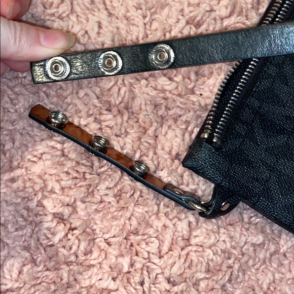 Michael Kors pull chain belt bag - Picture 5 of 6